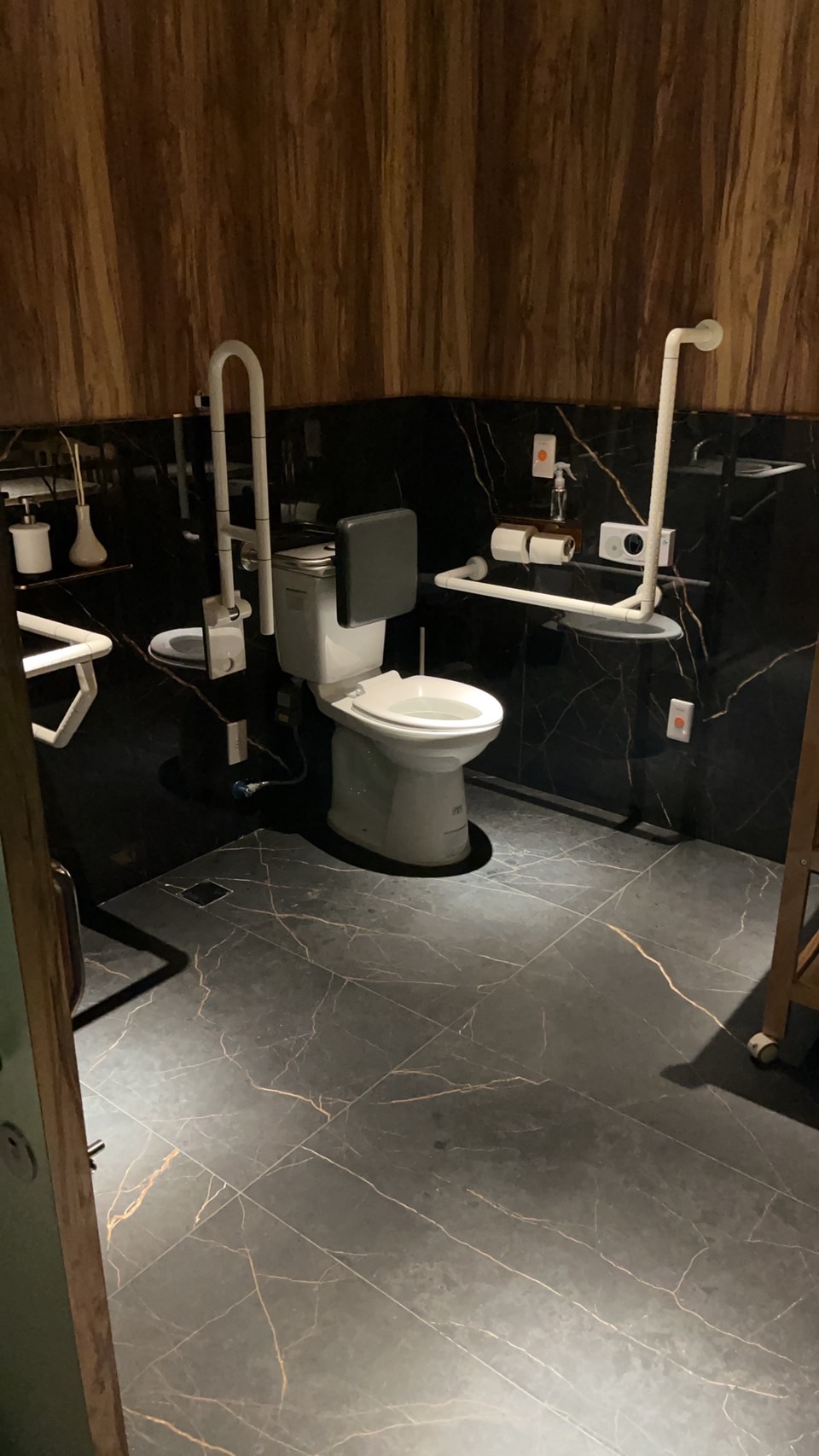 無障礙客房‧設施及友善環境-2