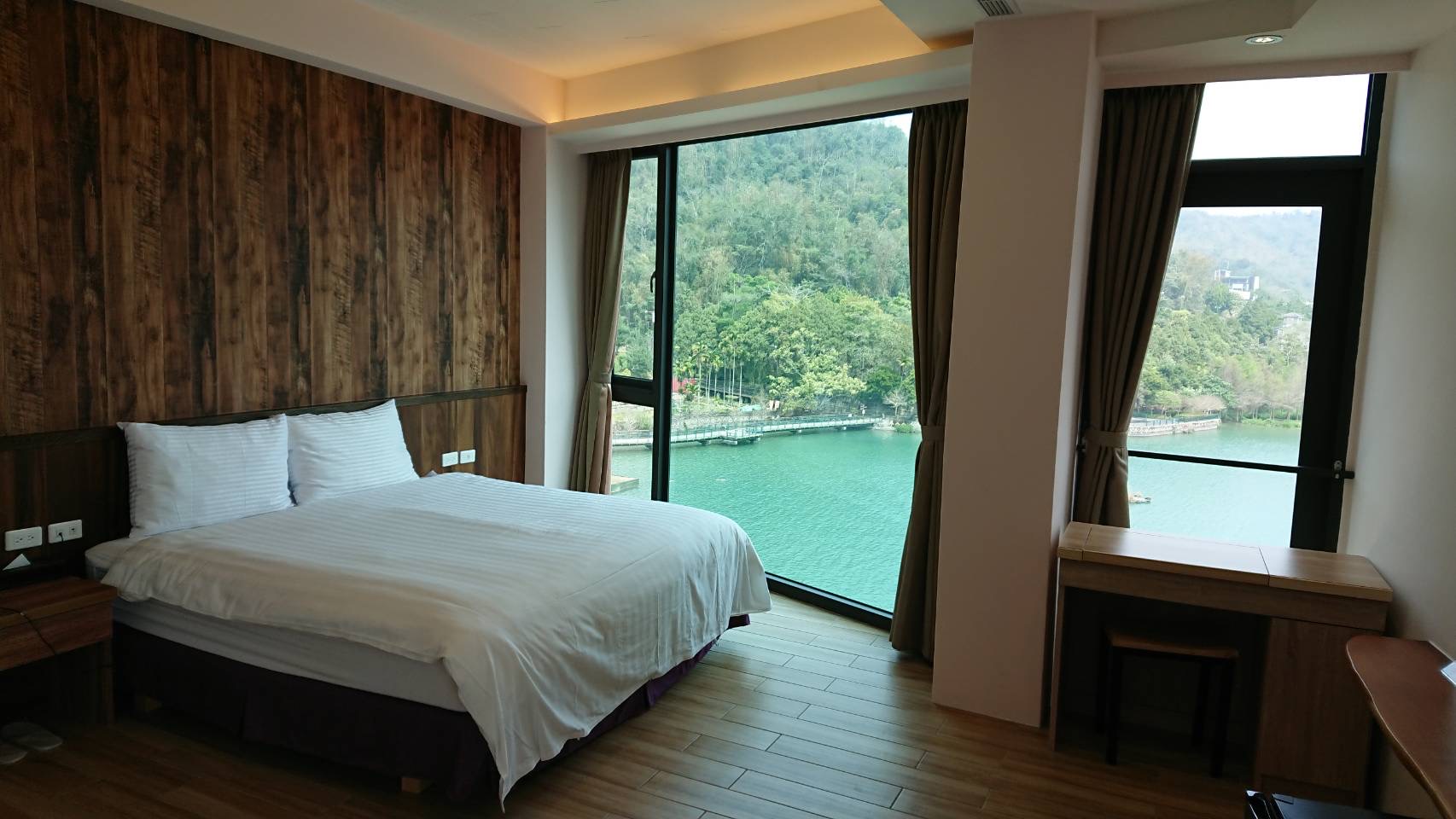 湖景2人房
lake view room 