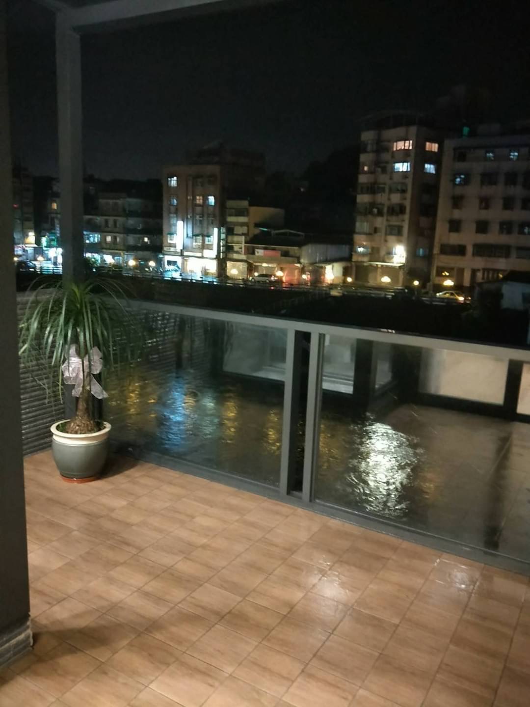 波麗士河堤景觀民宿15