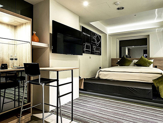 雀客旅館台中黎明-6