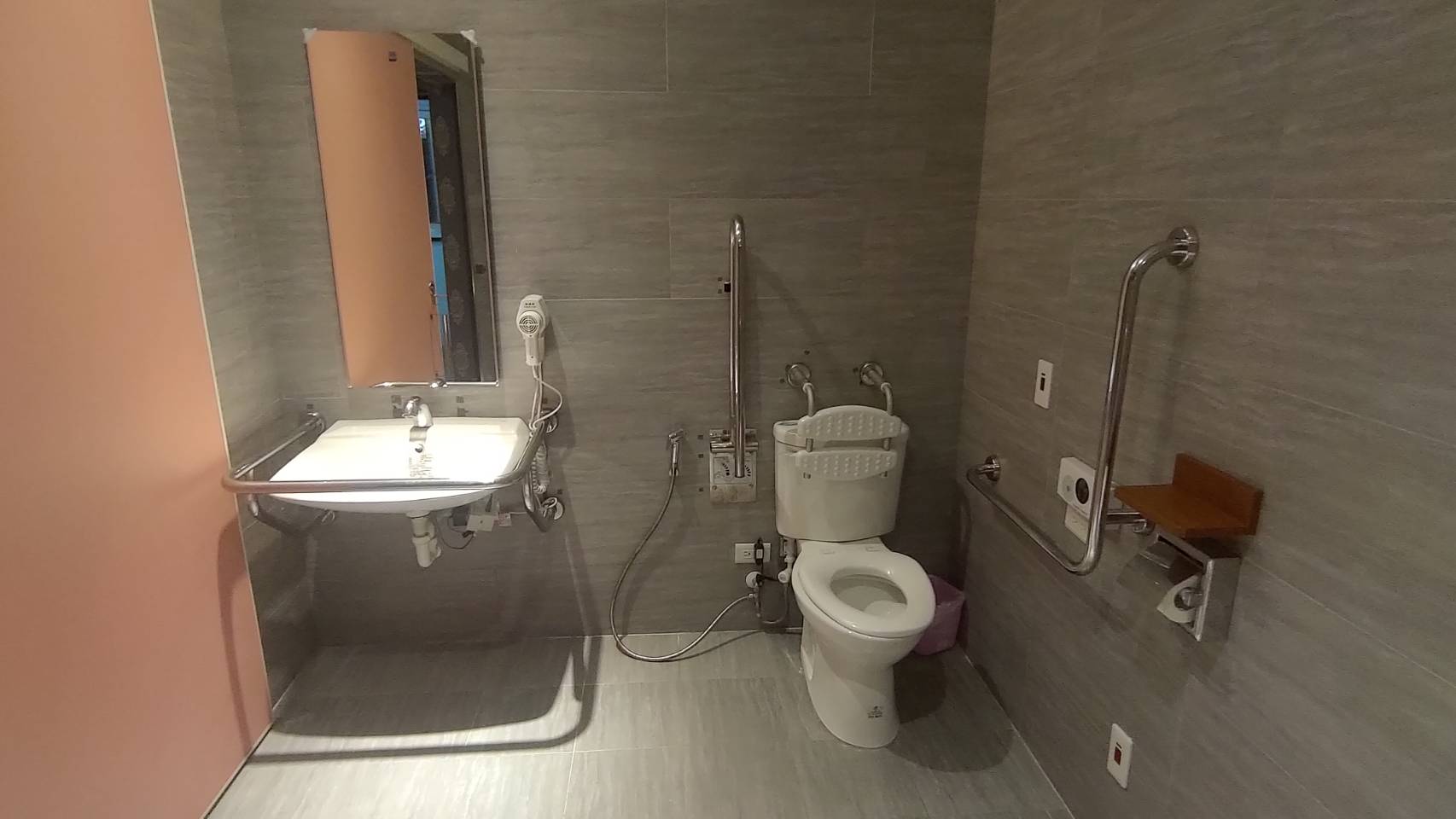無障礙客房‧設施及友善環境-3