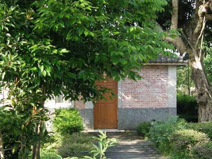 芳草古樹花園民宿-3