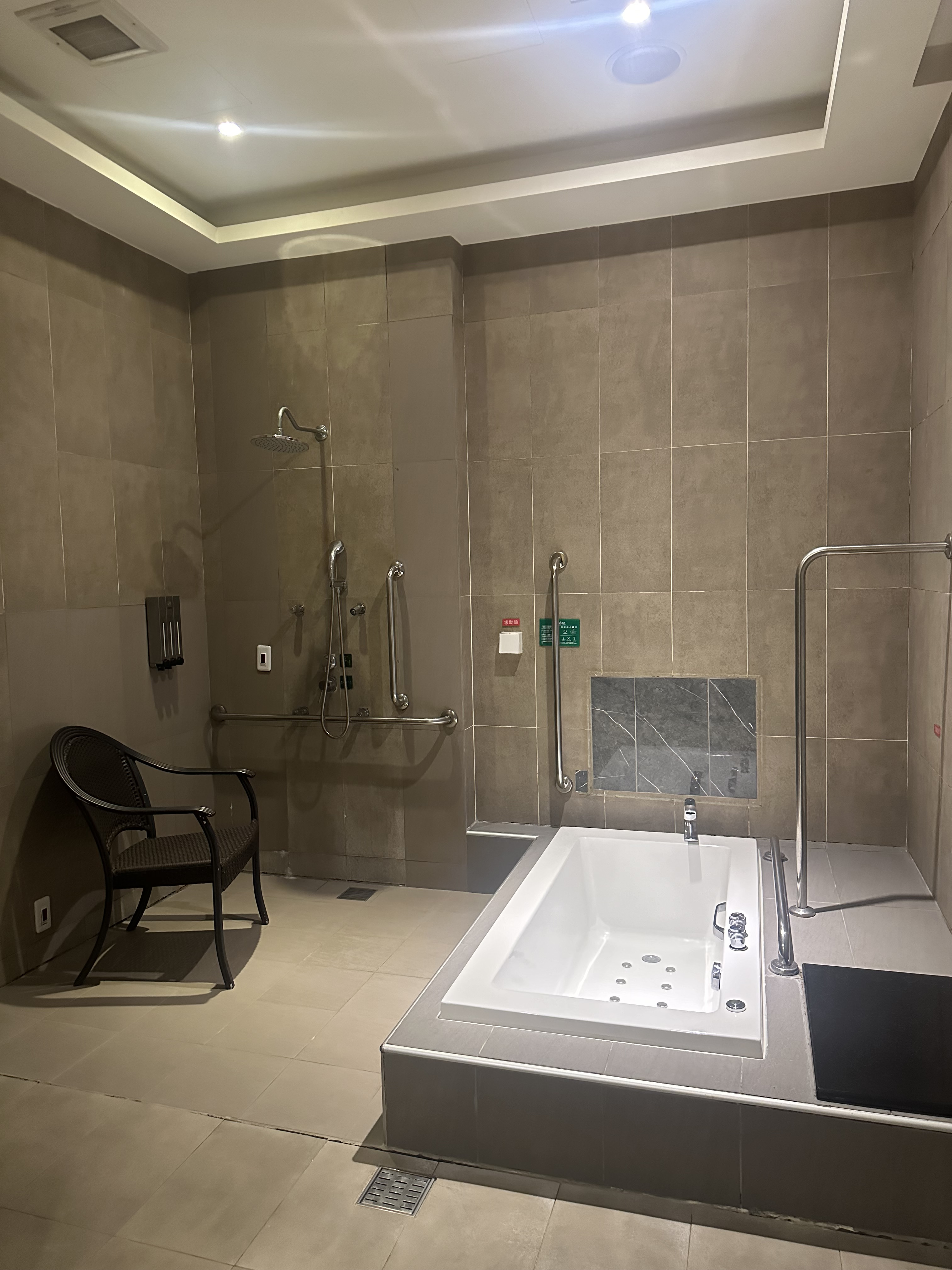 無障礙客房‧設施及友善環境-12