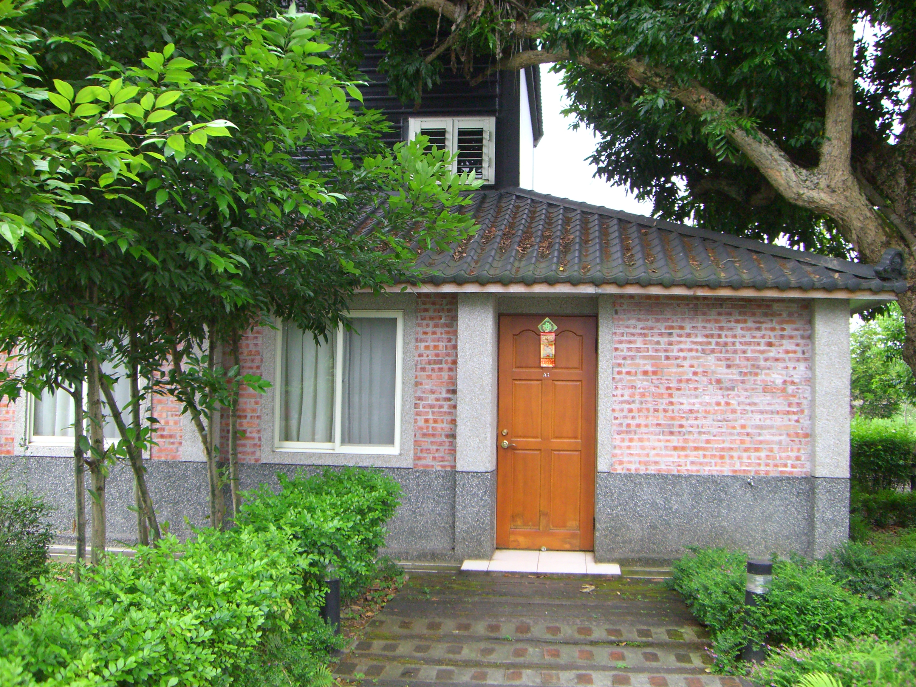 芳草古樹花園民宿-8