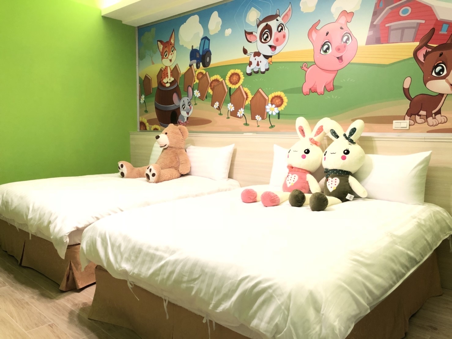 佳慧電梯親子民宿2