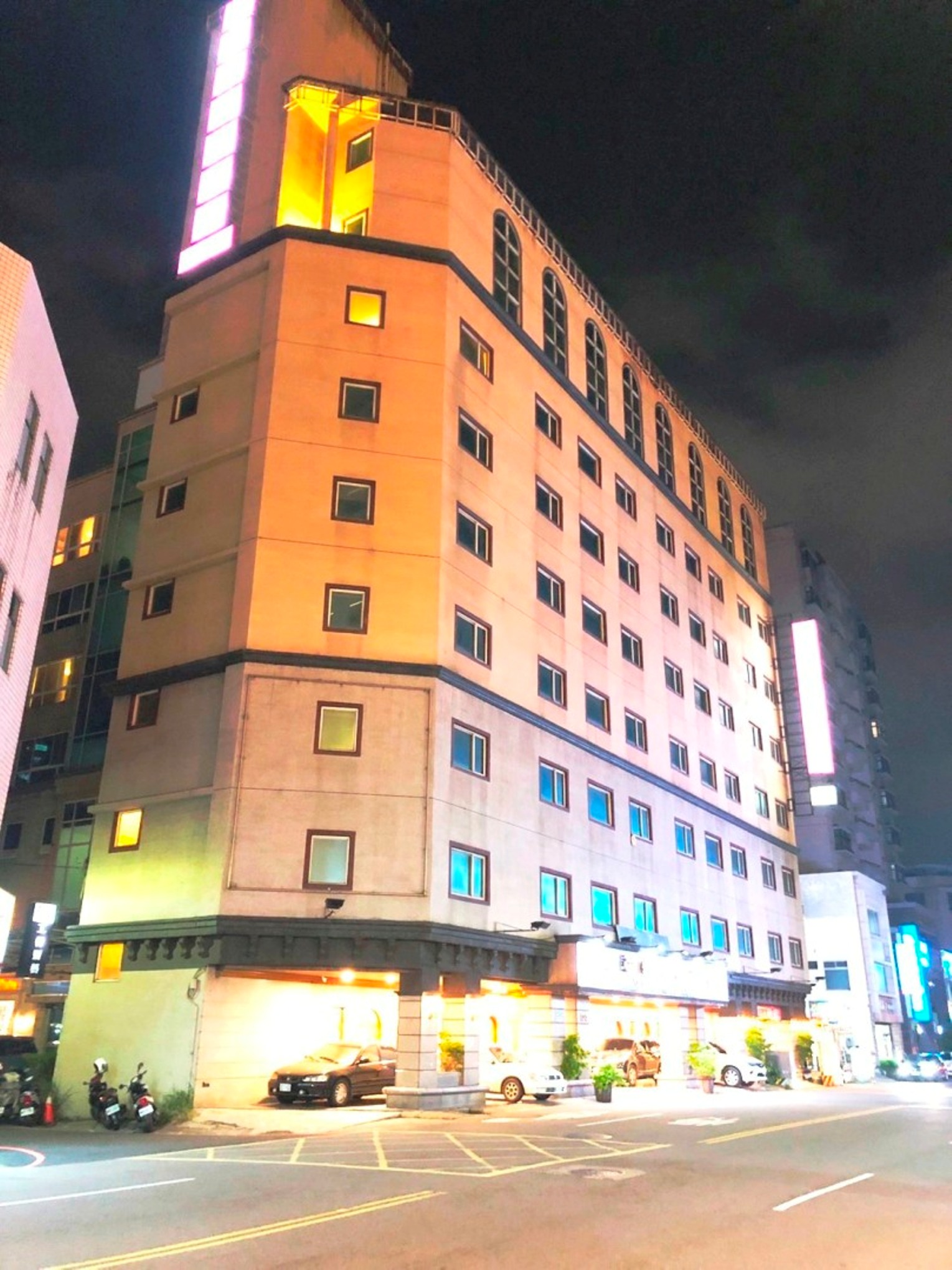 普邑斯商務旅館1