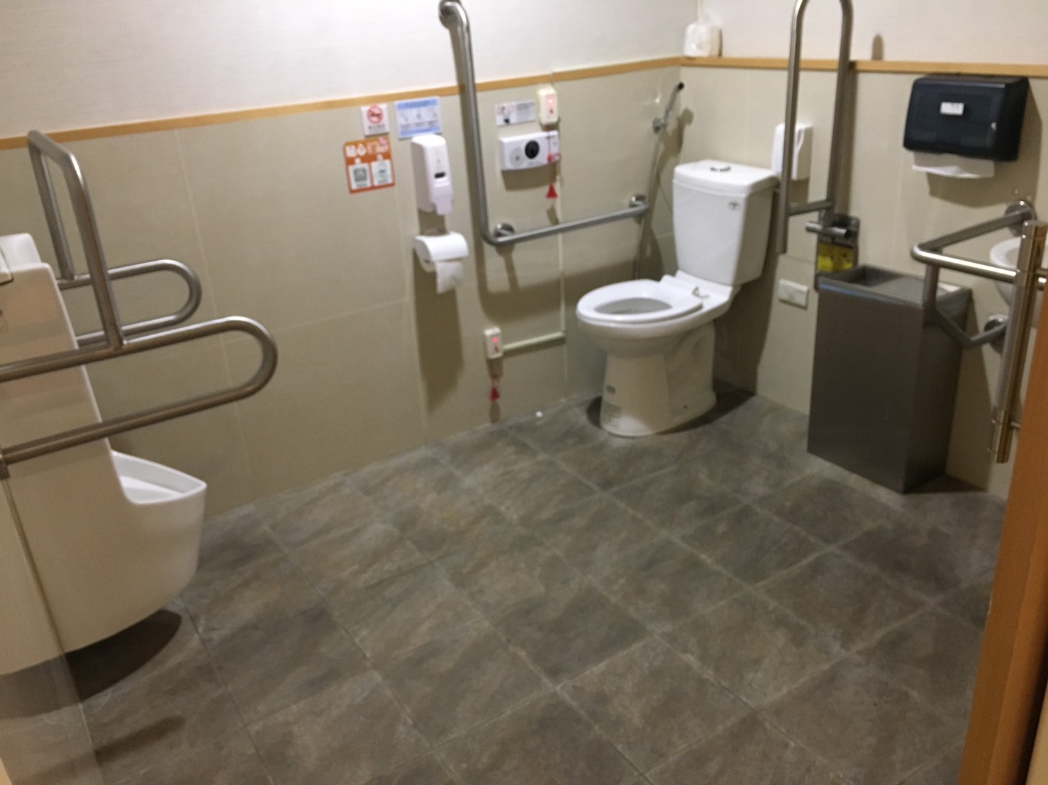 無障礙客房‧設施及友善環境-2